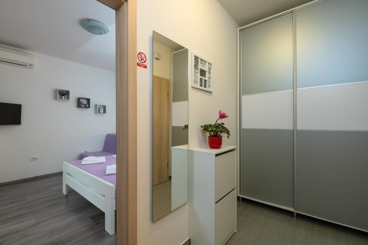 Apartments Greta & Ivona بولا المظهر الخارجي الصورة