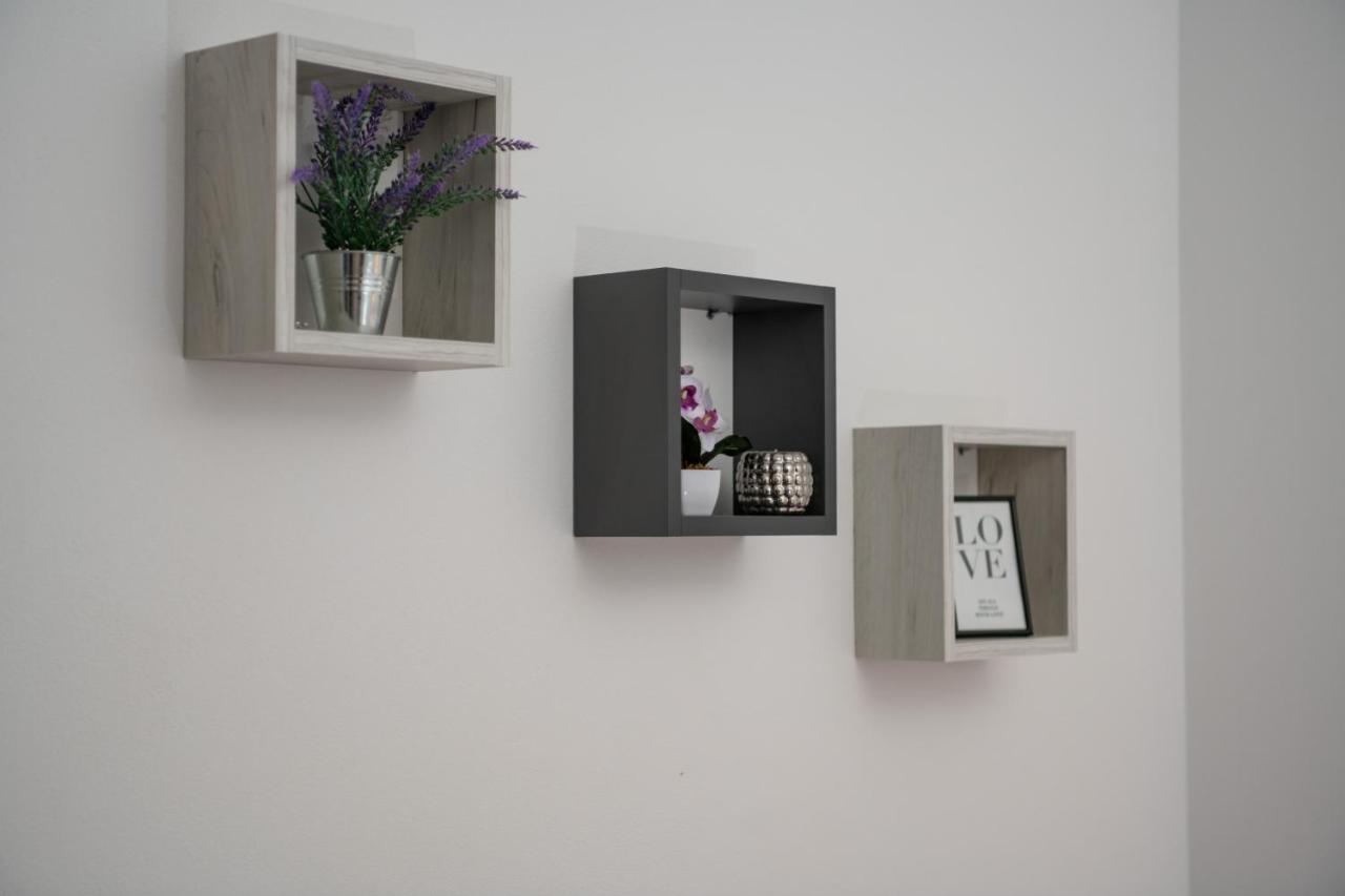 Apartments Greta & Ivona بولا المظهر الخارجي الصورة