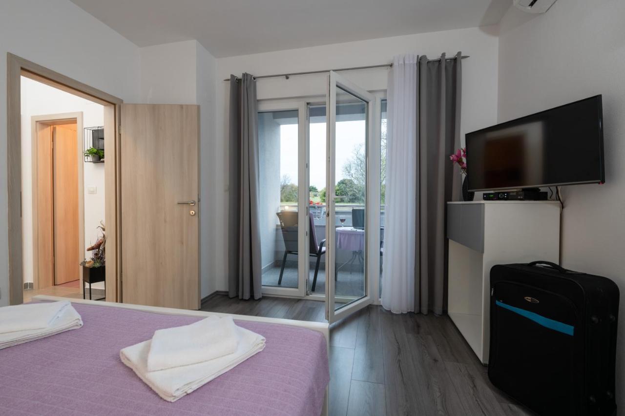 Apartments Greta & Ivona بولا المظهر الخارجي الصورة