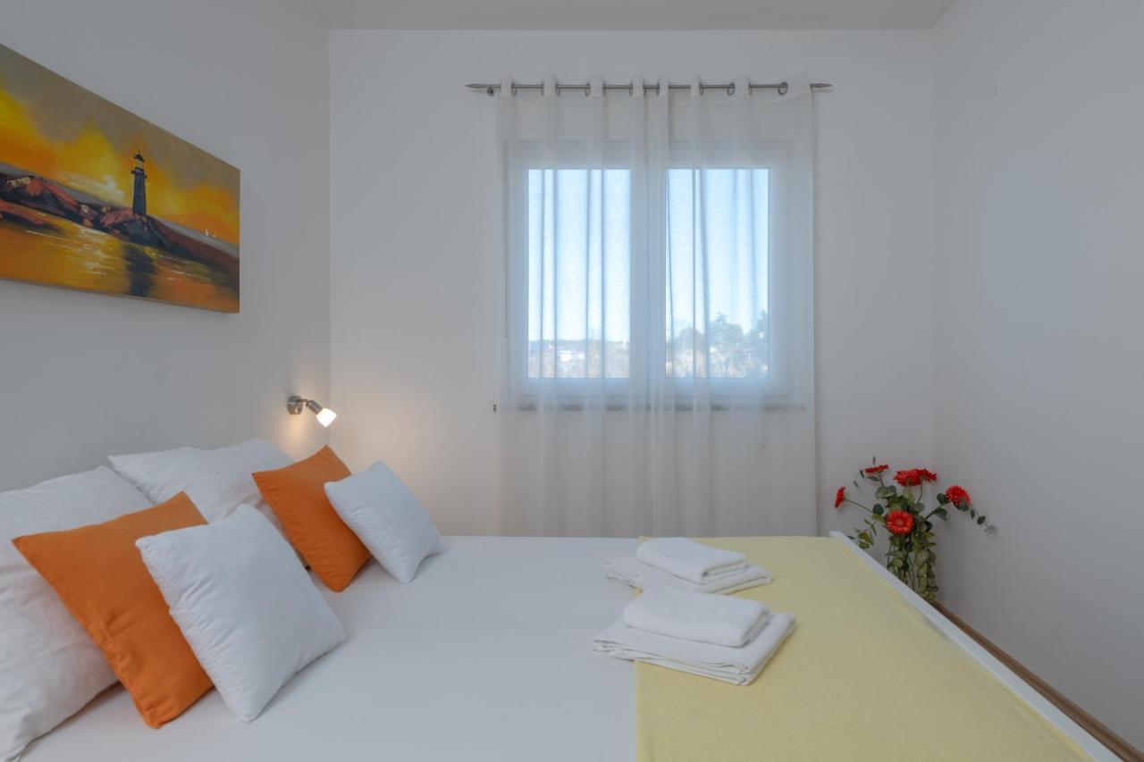 Apartments Greta & Ivona بولا المظهر الخارجي الصورة