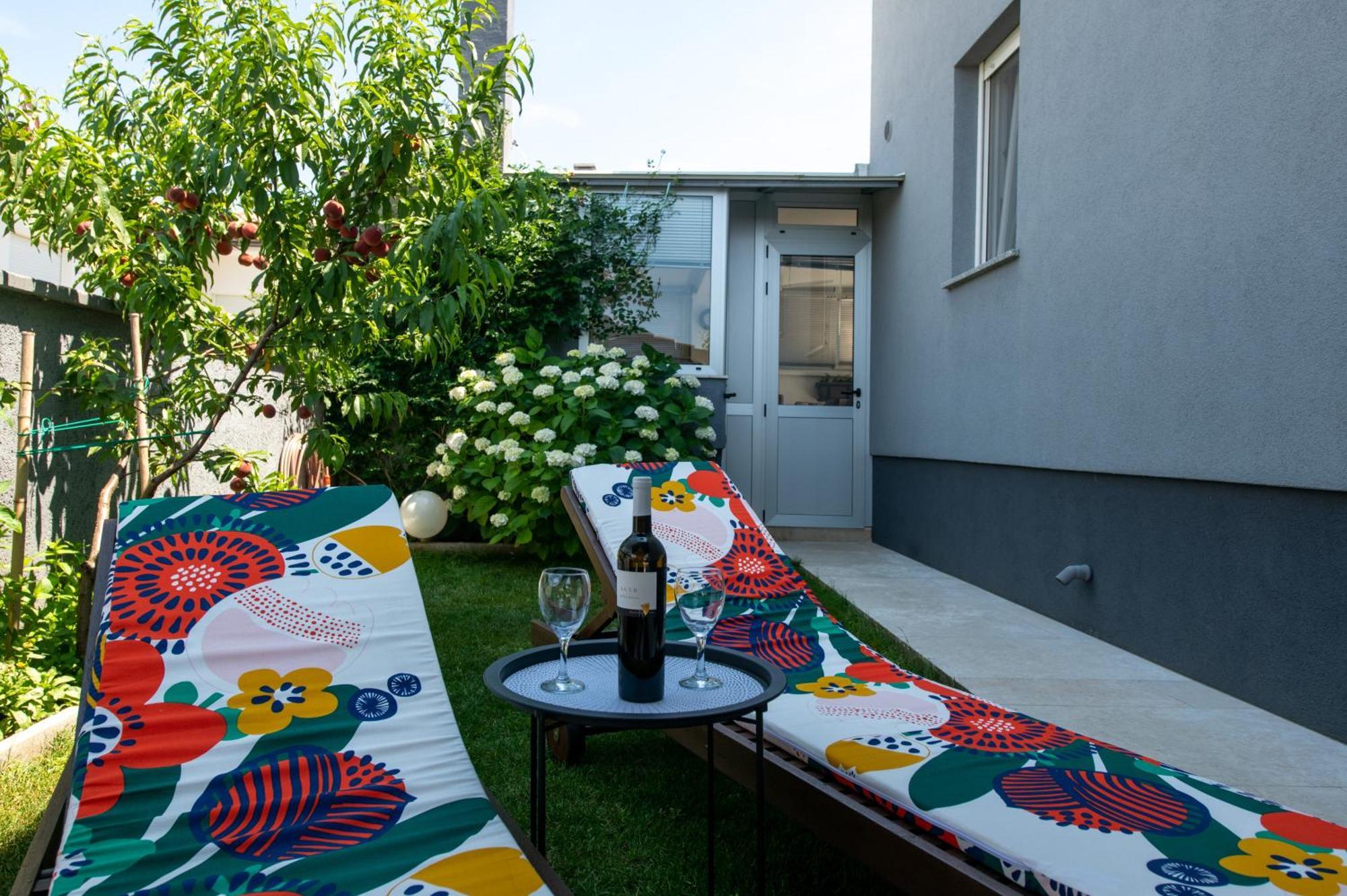 Apartments Greta & Ivona بولا المظهر الخارجي الصورة